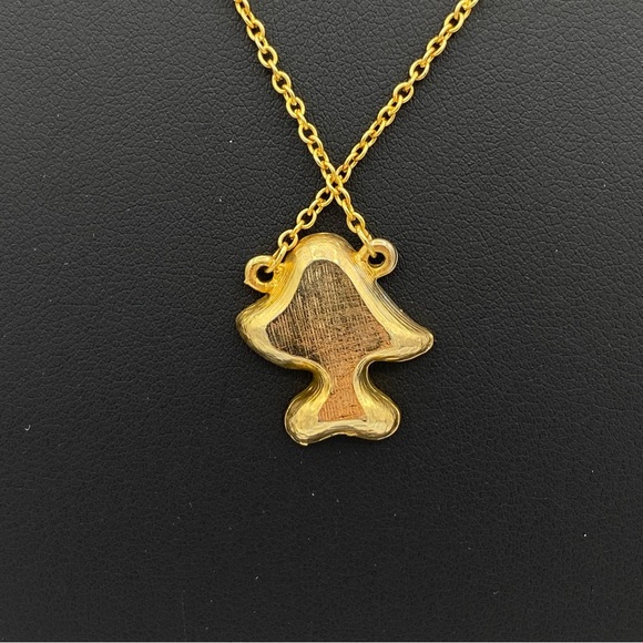 Vintage Mushroom Cream & Gold Necklace - Picture 3 of 6